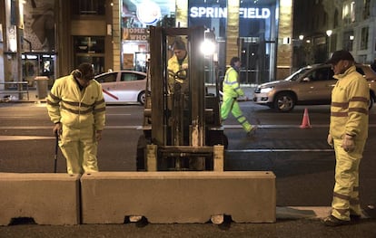 The blocks are installed on Gran Vía.