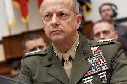 El general John Allen, responsable de las tropas estadounidenses en Afganistán, en el Capitolio en 2012.