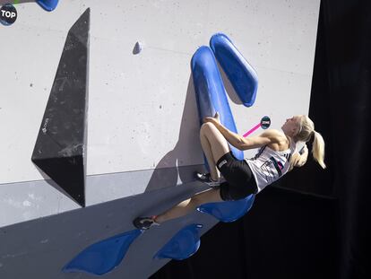 Janja Garnbret durante la final del Campeonato Mundial de escalada celebrado en Berna, el sábado.