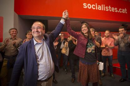 Miquel Iceta i Núria Parlon després que s'hagin conegut els resultats.