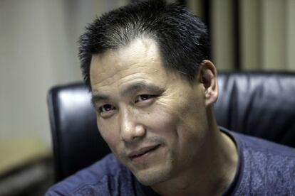 El abogado chino, Pu Zhiqiang, en su oficina de Pekín en 2010.