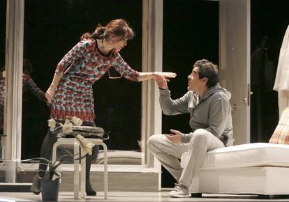 Silvia Mars&oacute; y Pablo Chiapella en una escena de la obra. 