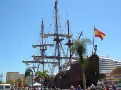 La embarcación, una réplica de un galeón español de época, ha llegado a Miami procedente de Puerto Rico, donde ha sido visitada por 10.500 personas desde que abrió al público a comienzos de marzo en el Puerto de San Juan. EFE/Archivo