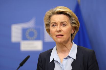 La presidenta de la Comisión Europea, Ursula Von der Leyen, anuncia el acuerdo con CureVac