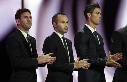 Messi, Iniesta y Cristiano, durante una gala en Mónaco.