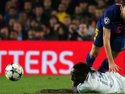 Busquets, en el duelo ante el Chelsea.
