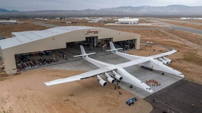 Stratolaunch, el avión más grande del mundo