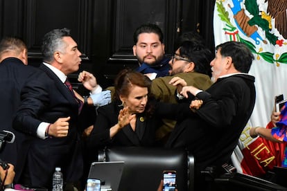 agresion de alito moreno a noroña