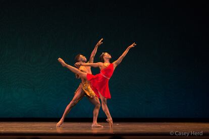 Michaela DePrince del Dutch National Ballet y Brooklyn Mac del Washington Ballet, en Diana y Acteón.
