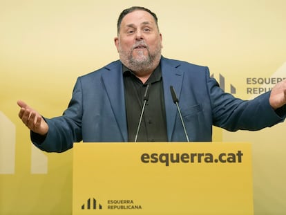 El presidente de ERC, Oriol Junqueras, durante su comparecencia de este jueves en la que ha explicado su decisión de dejar temporalmente el cargo.