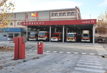 Parque provisional de Bomberos número 5 de Madrid trasladados a dependencias de Matadero mientras reforman sus dependencias estables de Usera, el 28 de diciembre de 2021.