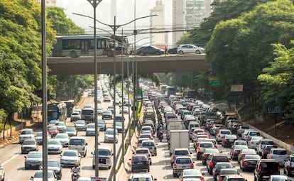 São Paulo vive congestionamento permanente.