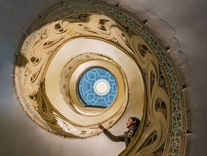 Escalera de caracol en la catedral de Pamplona.  