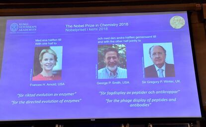 Momento del anuncio de los tres ganadores del Nobel de Química 2018.