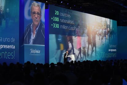 C&eacute;sar Alierta, en la presentaci&oacute;n del plan estrat&eacute;gico de Telef&oacute;nica.