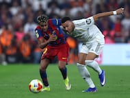 Imagen de un partido de Supercopa entre el FC Barcelona y el Real Madrid.