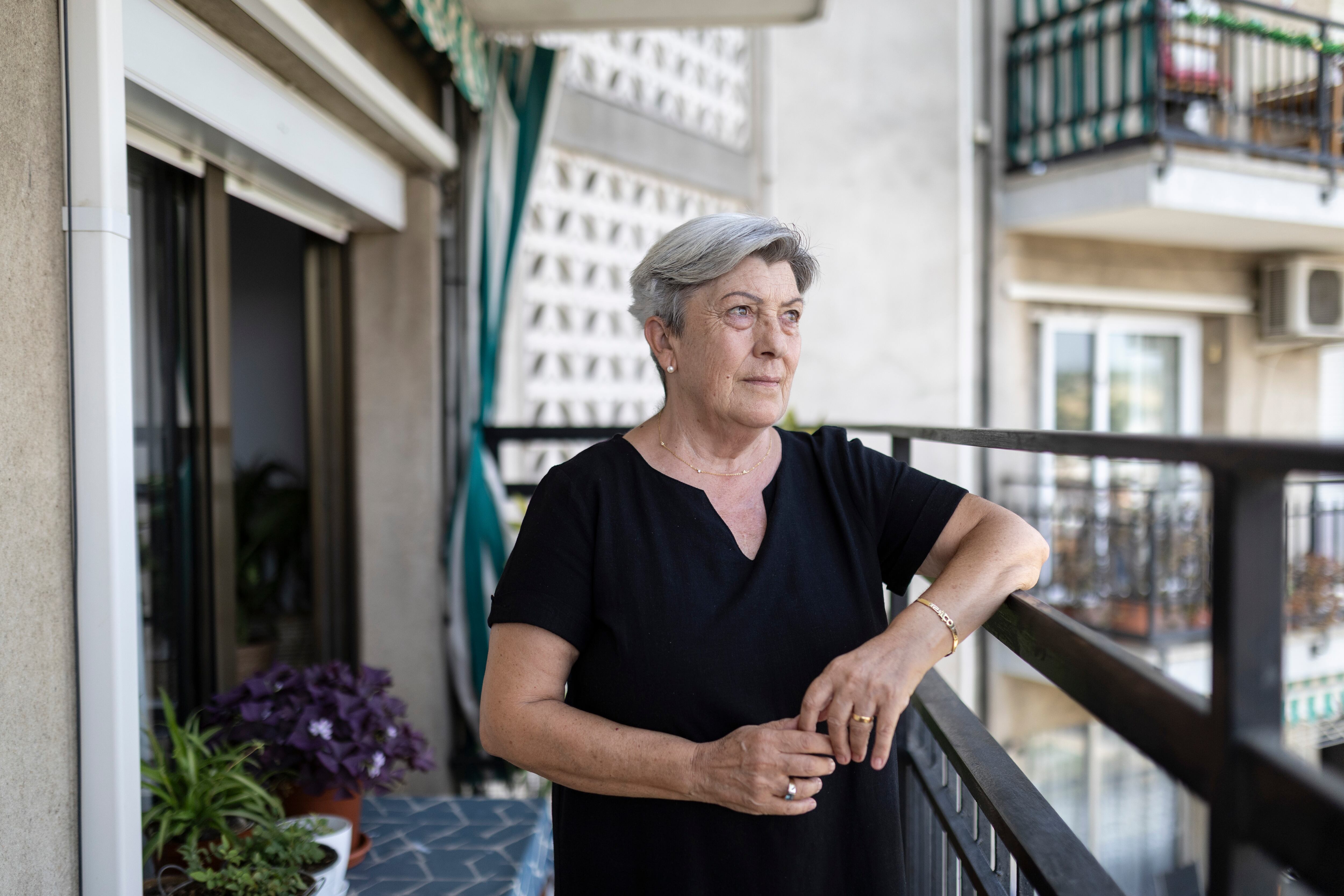 Conchita Barredo, de 68 años, en su casa de Rubí (Barcelona).