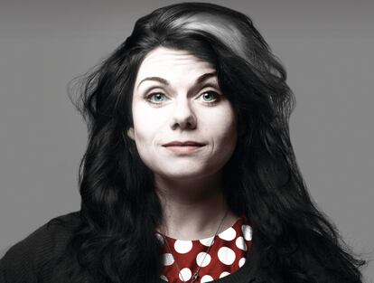 cover Caitlin Moran