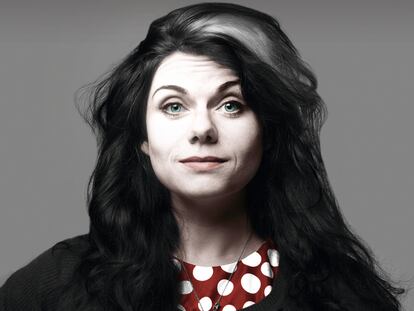La desternillante sabiduría feminista para adolescentes de Caitlin Moran