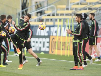 Los jugadores de la selección mexicana durante un entrenamiento.