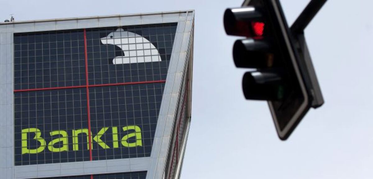 El Gobierno amplía dos años el plazo para privatizar Bankia y BMN ...