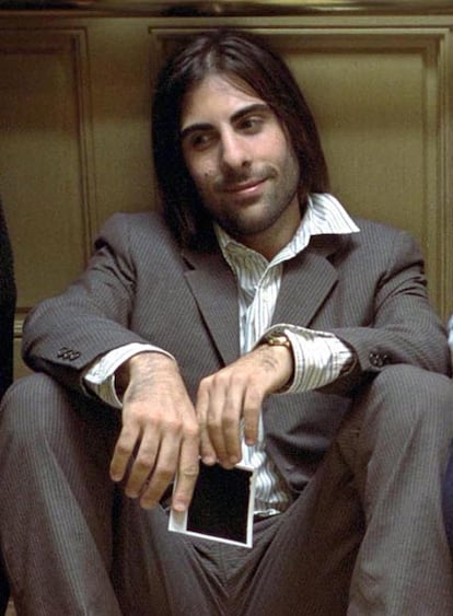 Jason Schwartzman, protagonista de películas del cine independiente como <i>Academia Rushmore</i> o <i>Viaje a Darjeeling</i>, se ha casado con la diseñadora de moda Brady Cunningham, ha informado la revista <i>People</i>. El actor de 29 años, que es miembro del clan Coppola (es sobrino del director Francis Ford Coppola), se casó el pasado 11 de julio en su casa del Valle de San Fernando (en California, EE UU) pero la boda no se ha dado a conocer hasta ahora.