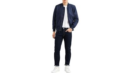 ¿Dónde comprar pantalones vaqueros de hombre en rebajas? Levi´s y Jack & Jones ofrecen grandes descuentos en sus mejores modelos.