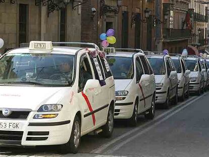 Fila de eurotaxis