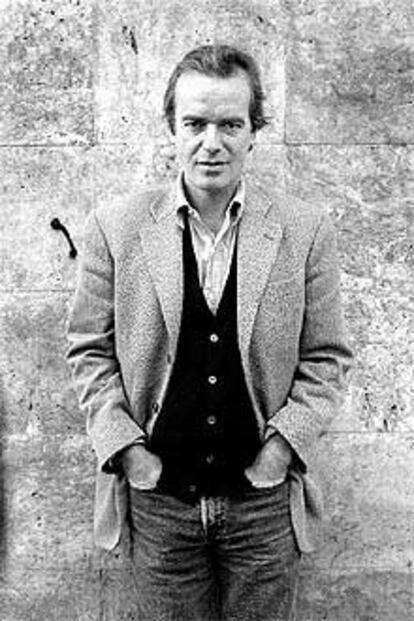 Martin Amis, fotografiado en Barcelona en 1999. PANO MEDIO - RETRATO