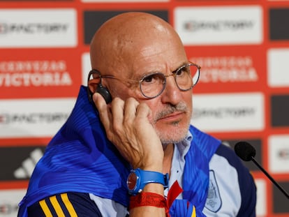 Luis de la Fuente durante la rueda de prensa previa al partido contra Escocia.