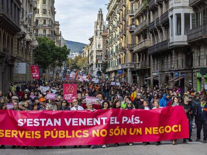 Manifestació contra la Llei Aragonès a Via Laietana. 