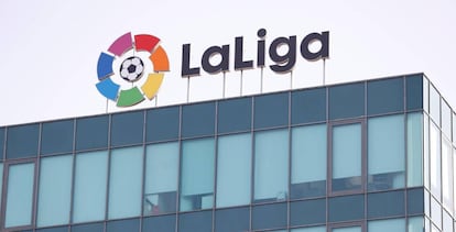 Fachada de la sede de la Liga Nacional de Fútbol Profesional