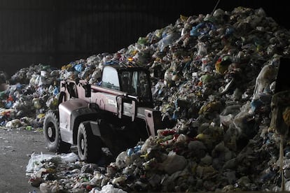 Centro de incineraci&oacute;n de basura de Valdeming&oacute;mez (Madrid). 