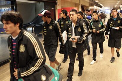 Los ocho jugadores de la selección de fútbol de México se preparan para regresar a su país.