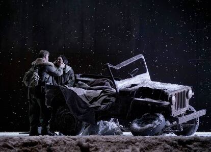 Stuart Skelton (Siegmund) y Adrianne Pieczonka (Sieglinde) en su reaparición en el segundo acto de la obra.