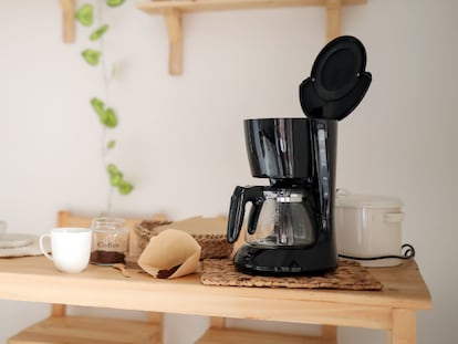 Artículo de EL PAÍS Escaparate sobre ofertas en Amazon por menos de 20 euros, ideales como regalos de Navidad.