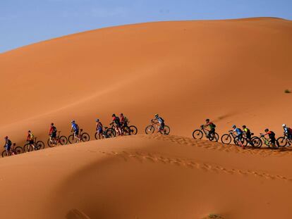 Participantes del Titan Desert 2019 en Merzouga, Marruecos.