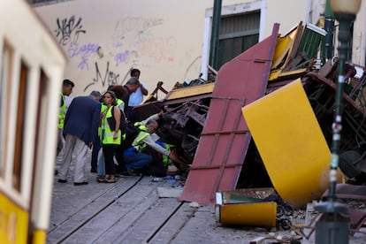 Accidente del funicular de Gloria en Lisboa