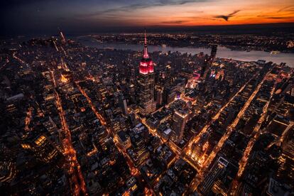 Vista aérea del Empire State Building y de Mahattan, en Nueva York.