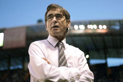 El entrenador Fernando Vázquez