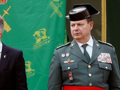 El ministro del Interior, Fernando Grande-Marlaska (izquierda) y el teniente general Laurentino Ceña, el pasado mes de enero.