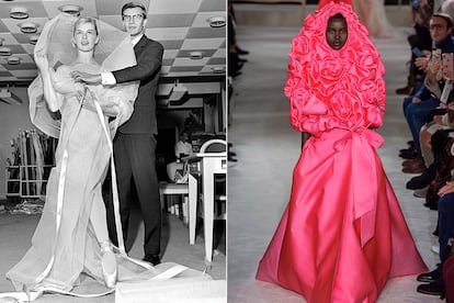A la izquierda, Yves Saint Laurent y Tessa Beaumont en Dior (1959); a la derecha, Adut Akech abriendo el desfile de Valentino Haute Couture p-v 2019.