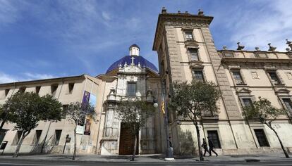 Fachada del Museo de Bellas Artes de Valencia.