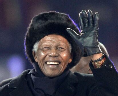 11 de julio 2010. El expresidente sudafricano asiste a la Final de la Copa del Mundo en el Soccer City en Soweto.