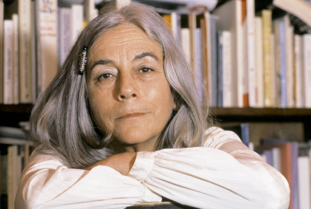 «Carmen Martín Gaite, más allá de la narrativa», por Domingo Rodenas de Moya, en El País