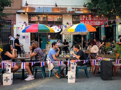 Una terraza de un restaurante en West Village, Nueva York.