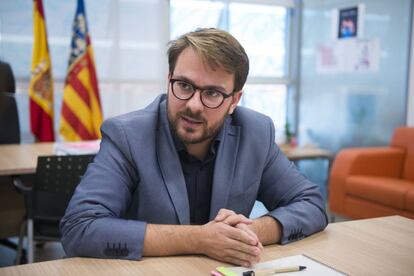 Alberto Ib&aacute;&ntilde;ez Mezquita, secretario auton&oacute;mico de Inclusi&oacute;n, durante la entrevista. 