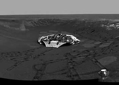 Última vista panorámica del cráter que el <i>Opportunity</i> acaba de abandonar.