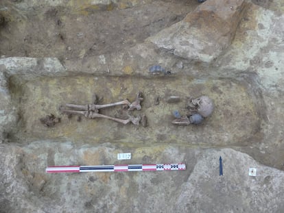 Skeleton found in one of the 50 tombs found in Paris
