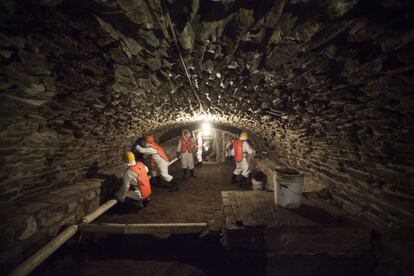 La altura original de los túneles llegaba hasta los 8,5 metros, sin embargo, por cuestiones de seguridad y de estabilidad para las construcciones actuales, sólo se excavará hasta llegar a los 3,5 metros.